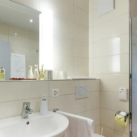 Sleeps 4 Wifi T425933 * Sevelen